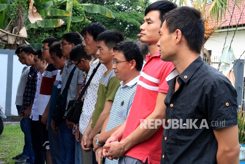 Imigrasi Bekasi Tangkap 9 Warga Cina